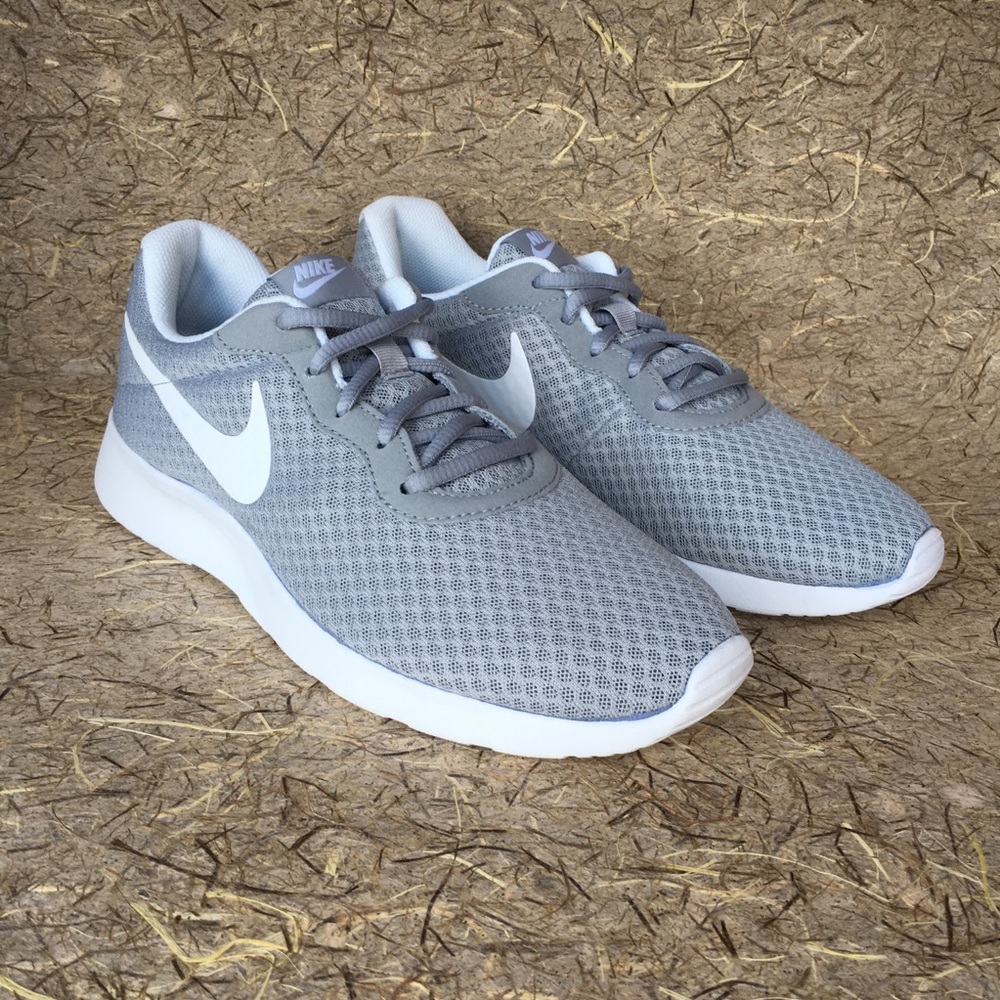 Nike Tanjun Womens 9